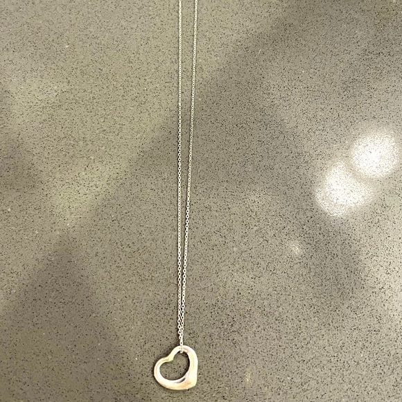 Tiffany & Co 16mm .925 sterling silver Elsa Peretti Open Heart necklace - Picture 3 of 7